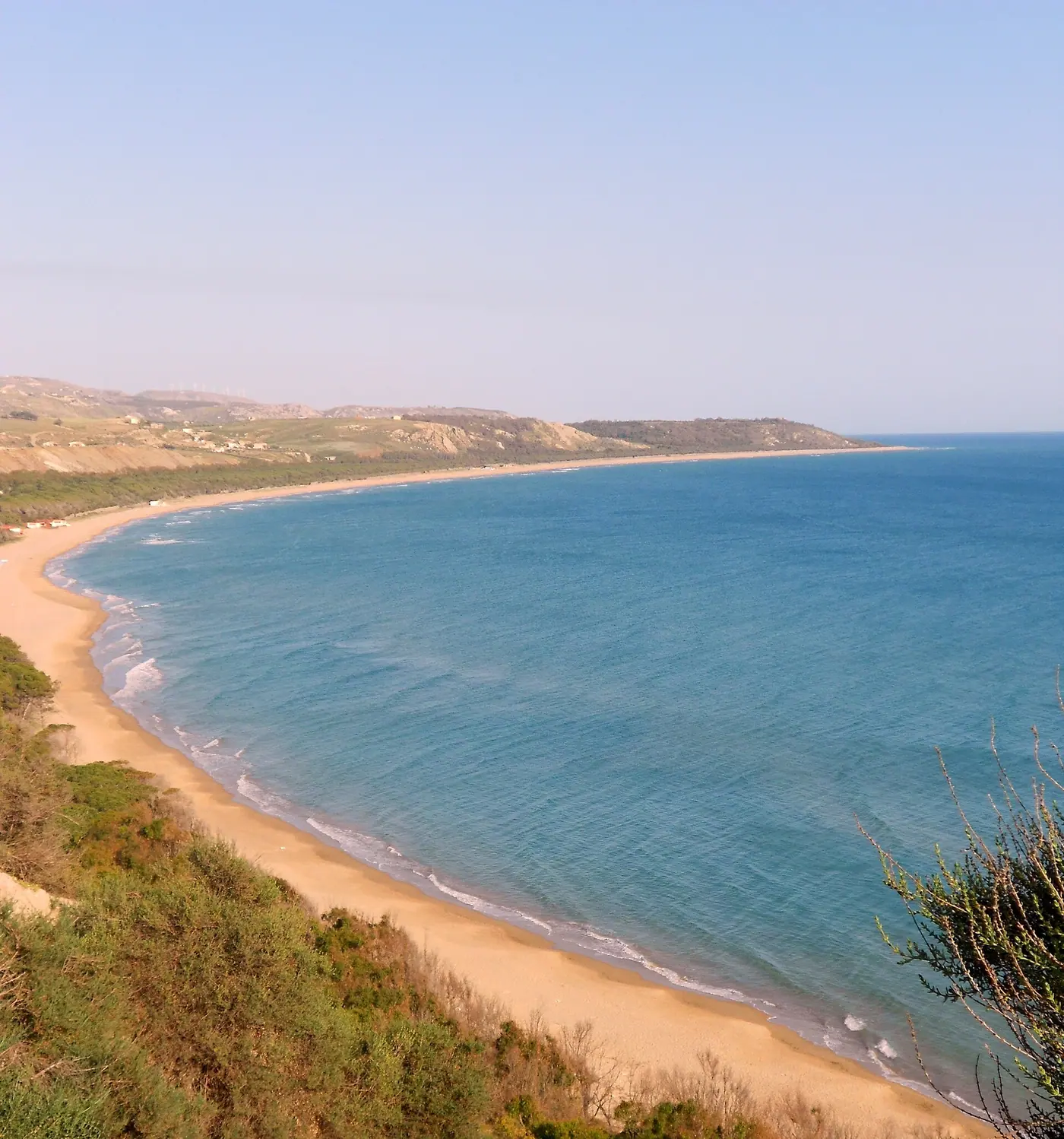 La spiaggia di Siculiana, dentro la riserva di Torre Salsa