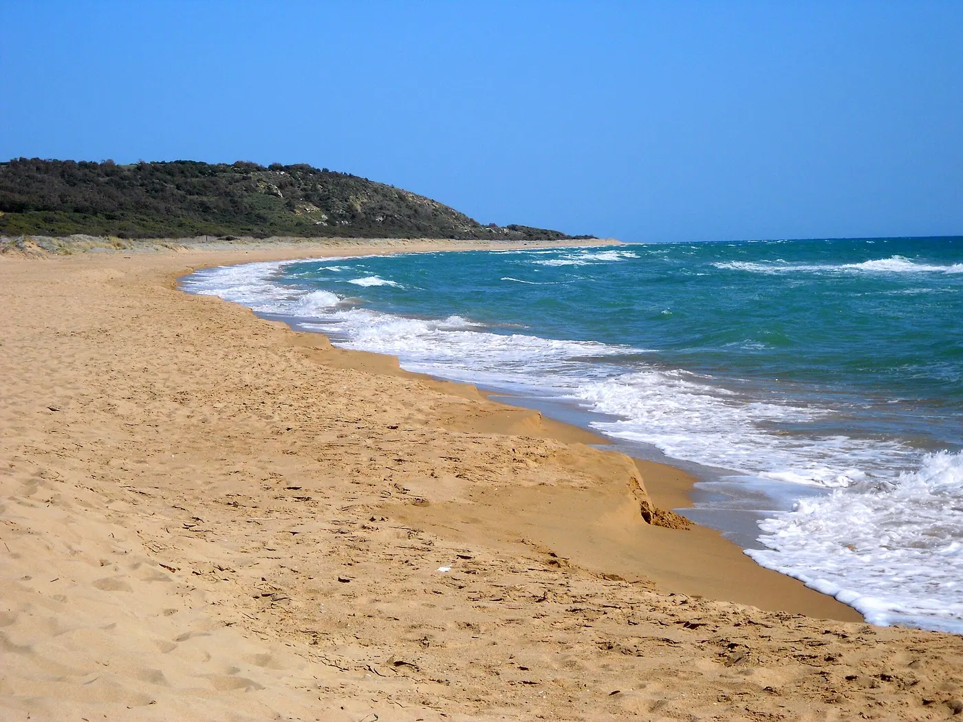 La spiaggia di Siculiana, dentro la riserva naturale di Torre Salsa
